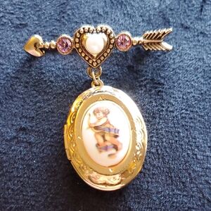 Vintage AVON CUPID Heart Arrow PEARL Locket Brooch PIN CHERISHED MOMENTS